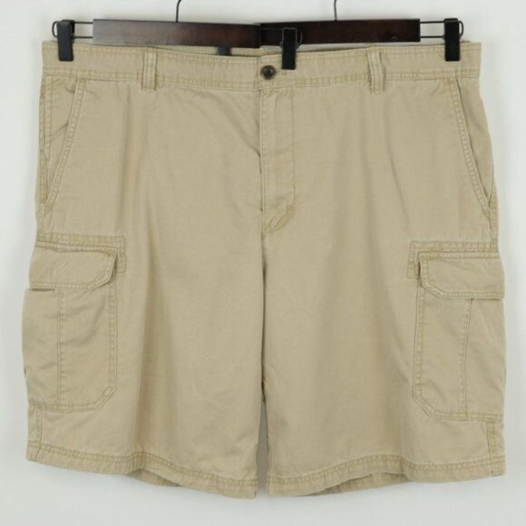 Izod Men's Size 42 Tan Cotton Flat Front Casual Cargo Shorts - Picture 1 of 9
